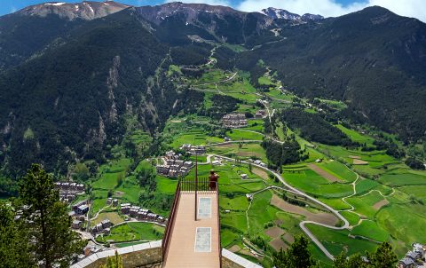 Paisatge d'Andorra per a reagrupament familiar