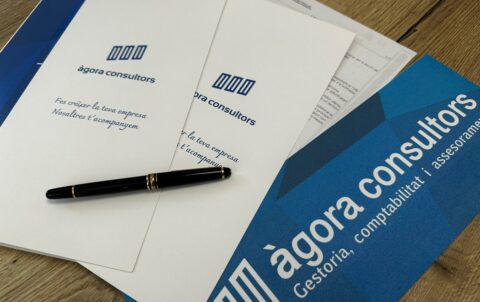 Documentación oficial y carpetas para la gestión de trámites en Andorra con Àgora Consultors